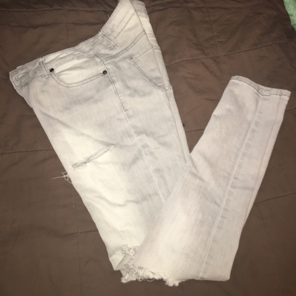 Light grey pre destroyed jeans